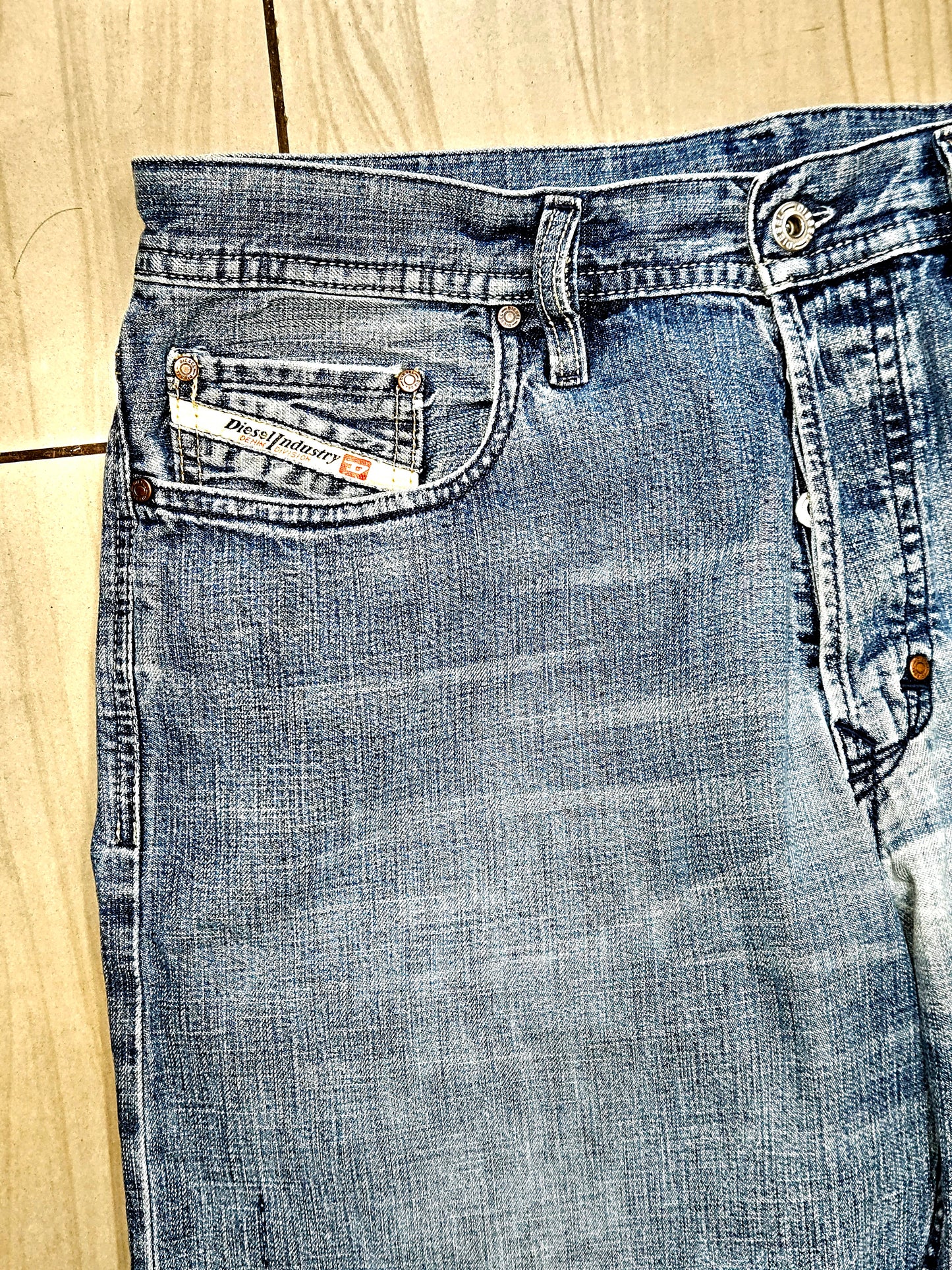 DIESEL relaxed fit jeans(MENS)